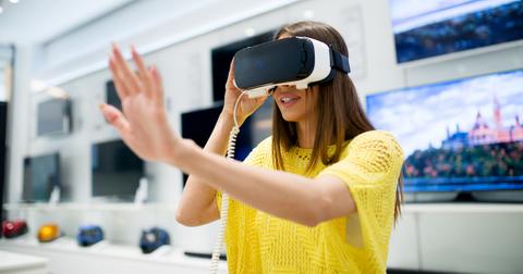 vr-tester-1553520375010.jpg