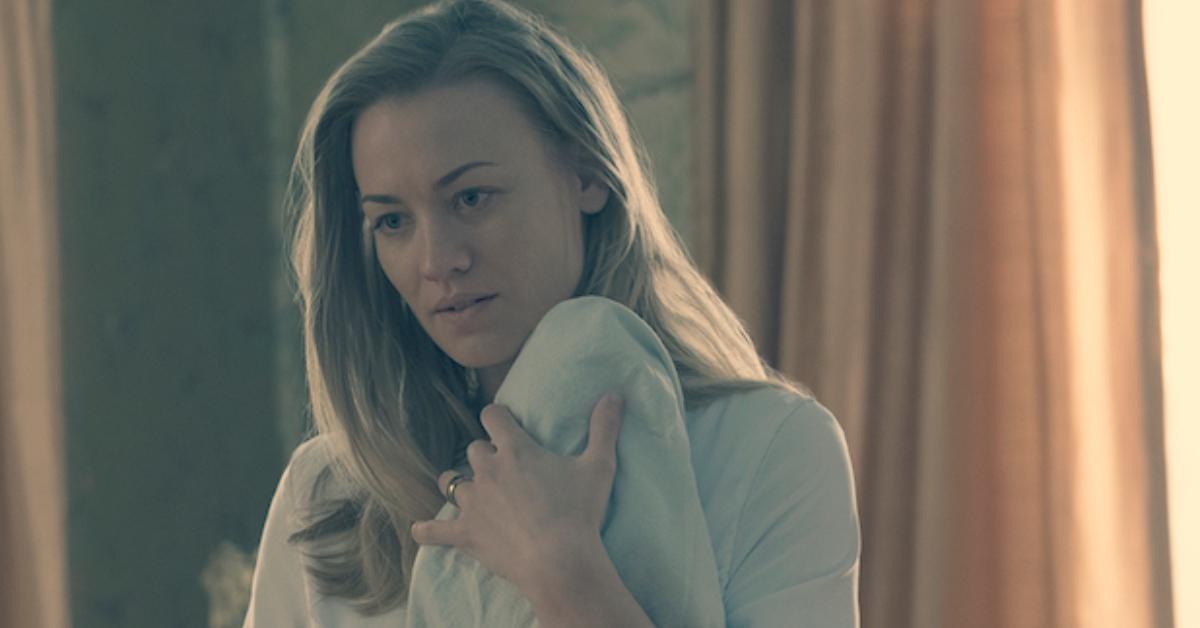 yvonne strahovski.