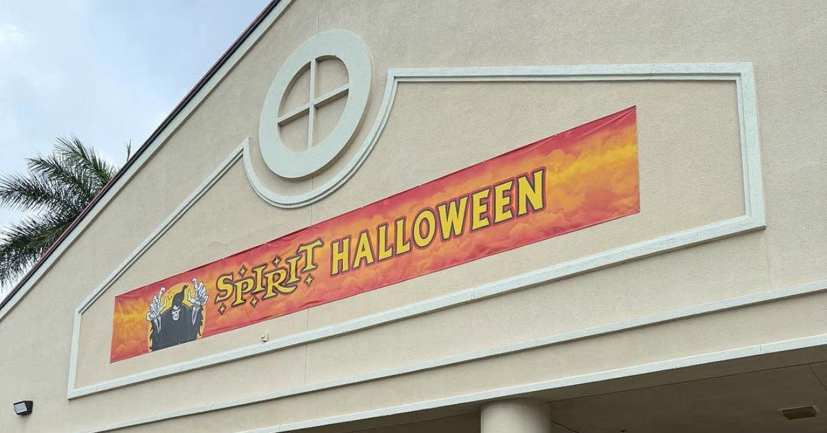 Spirit Halloween Storefront