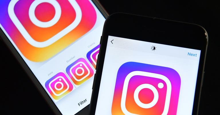 Wondering How to Post Multiple Photos on Instagram in 2021? Fans Aren't