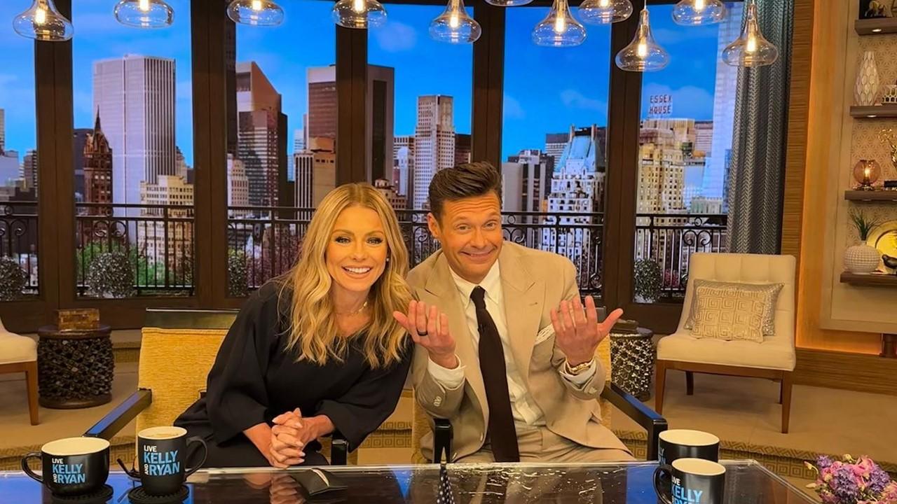 Kelly Ripa and Ryan Seacrest during his last show on 'Live With Kelly and Ryan'