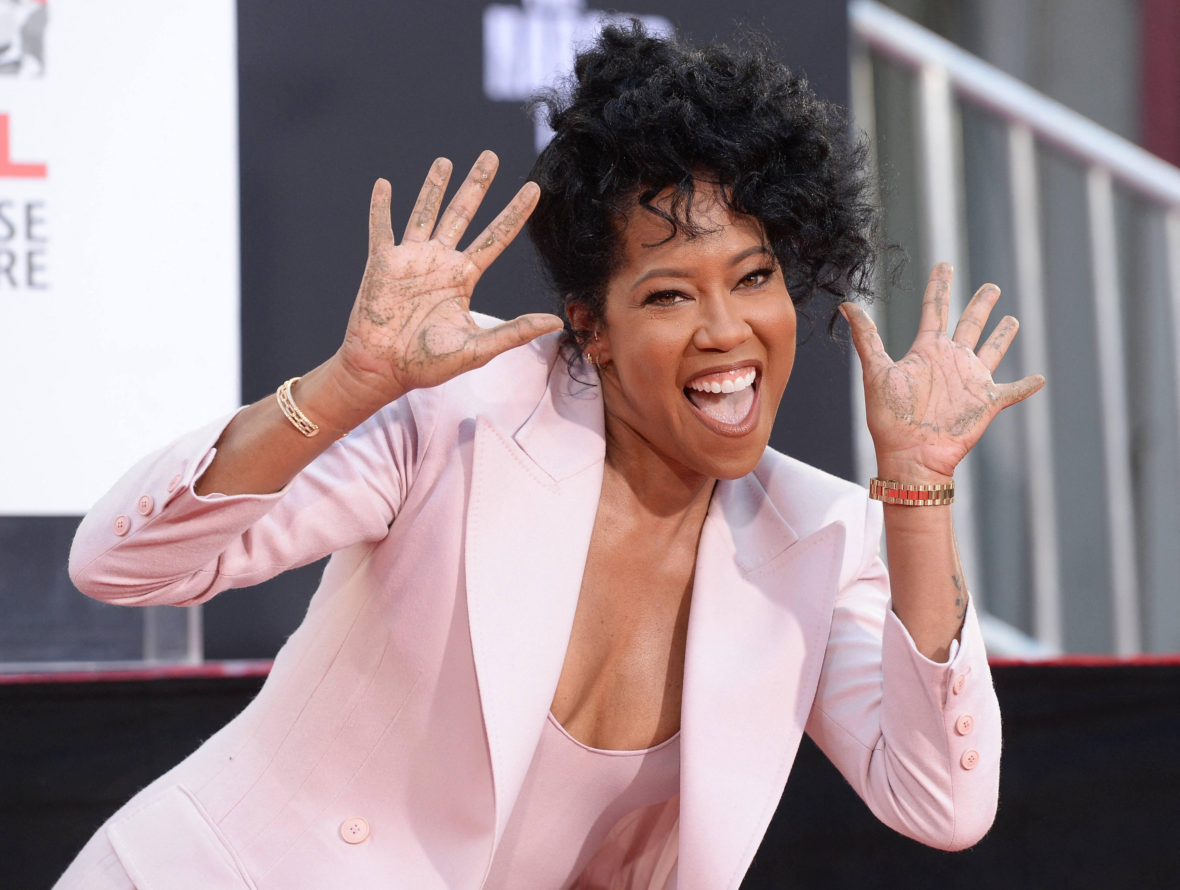 regina-king-ceremony
