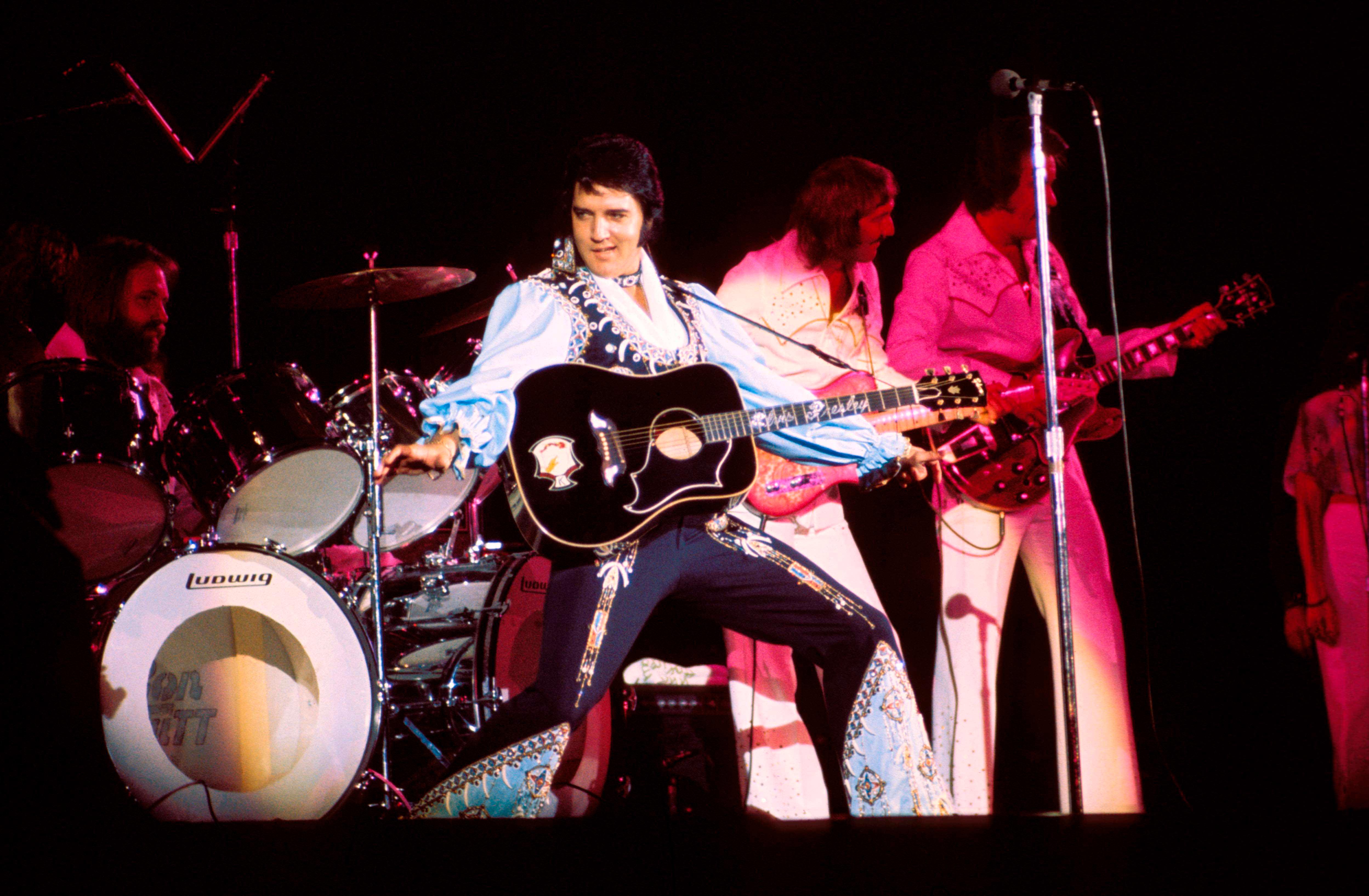 Elvis Clip Highlights the King of Rock's Stage Presence