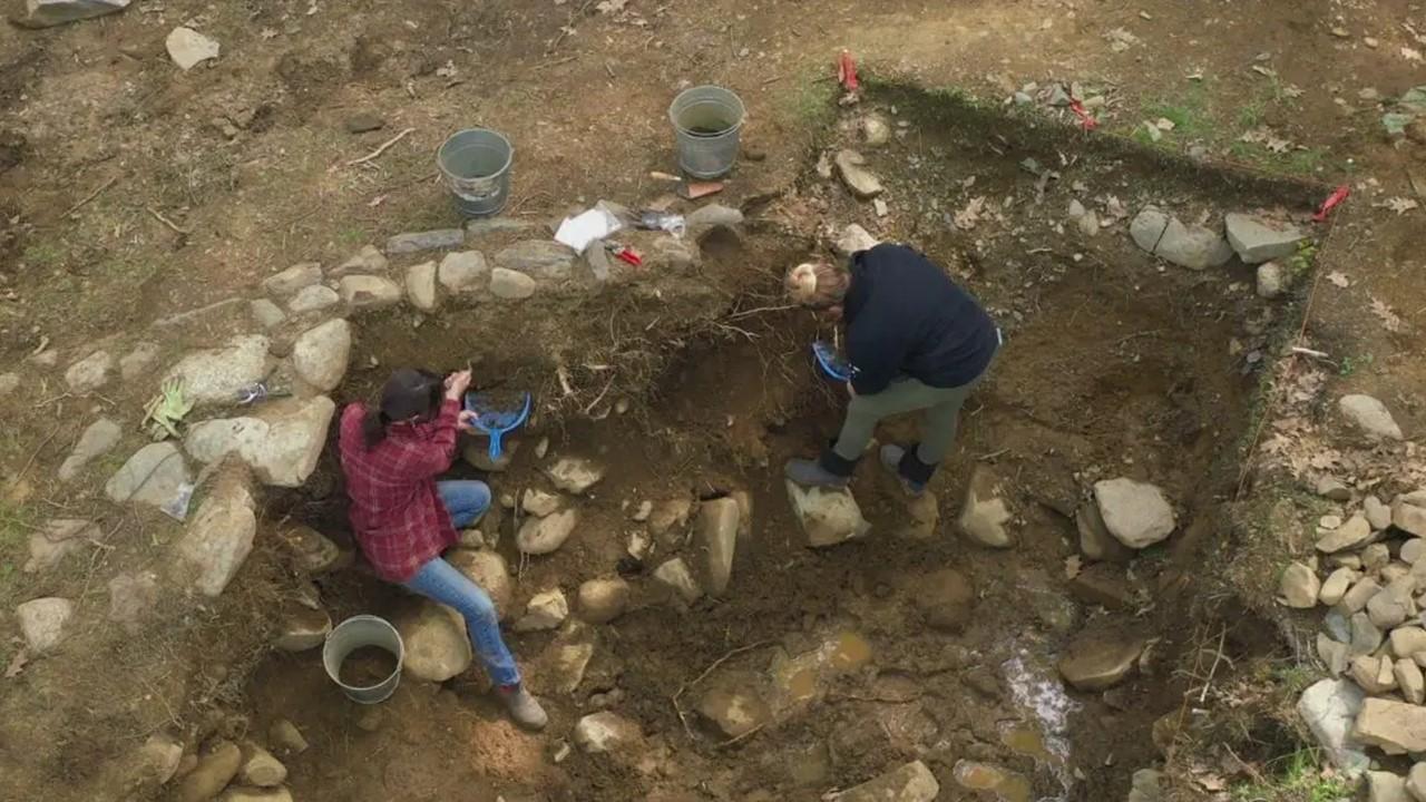 Archeology team digging on a site 'Curse of Oak Island' Season 11